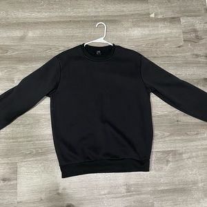 Black Sweatshirt